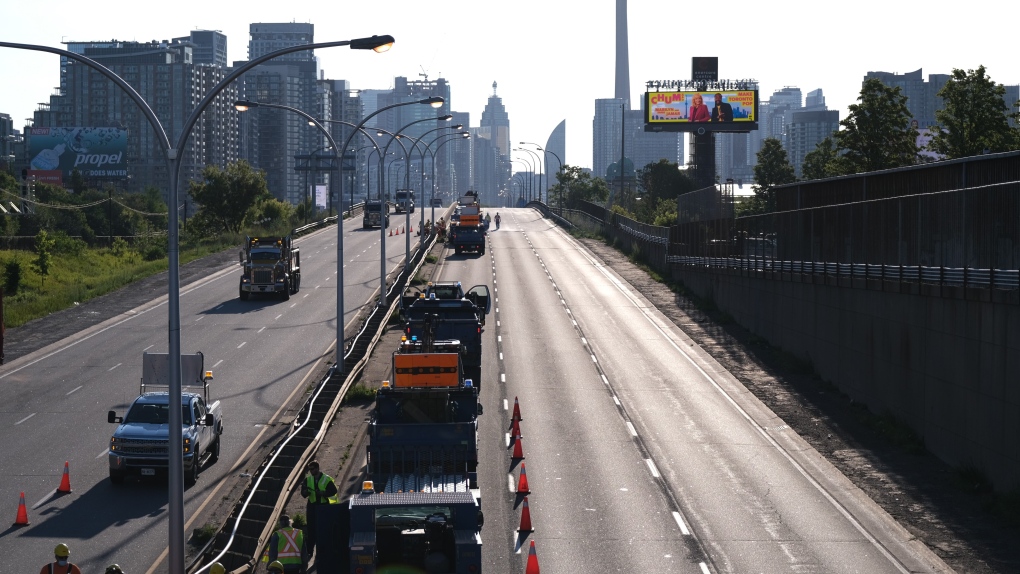 The Gardiner Expressway is closed this weekend for maintenance. (CP24/ Simon Sheehan)