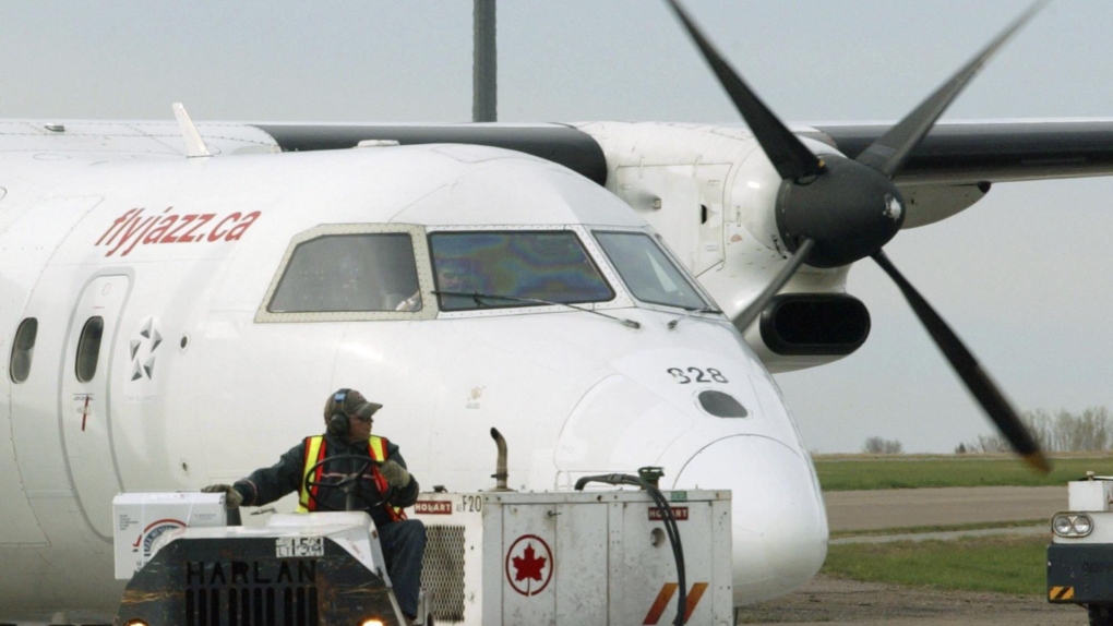 An Air Canada Jazz plane on May 26, 2004 (CANADIAN PRESS/Adrian Wyld).