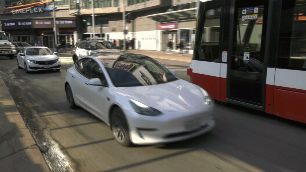 BUYING A CRASHED TESLA IN DUBAI 