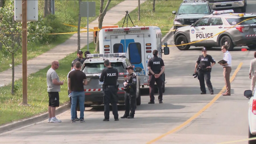 Une fusillade près d'écoles de Toronto fait un mort