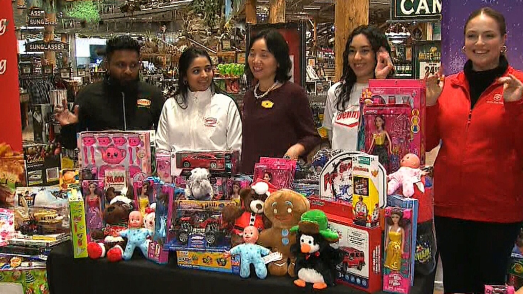 Black Friday shoppers are finding Toys R Us store in Windsor