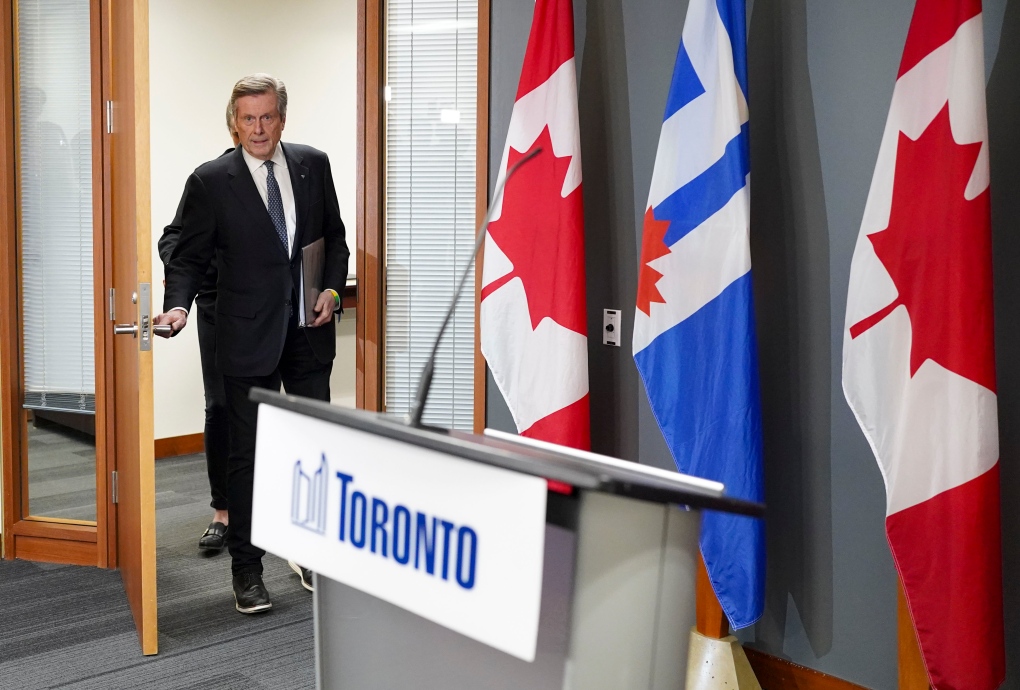 John Tory mengundurkan diri sebagai walikota Toronto setelah berselingkuh