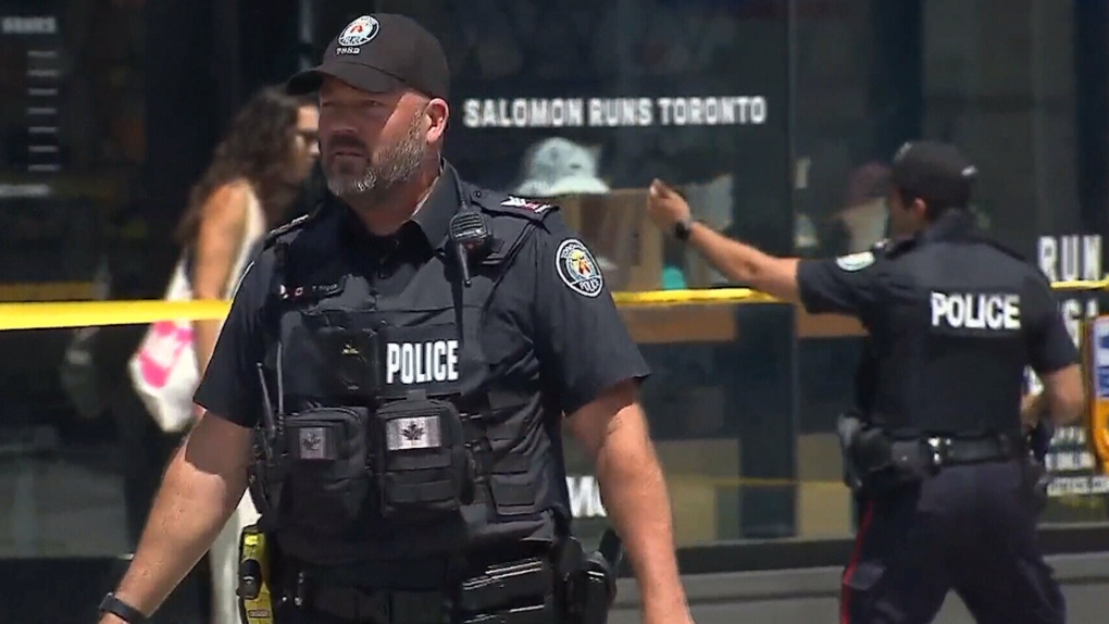 TORONTO POLICE UNDER ARMOUR SHIRT – THE 808 - TORONTO POLICE GIFT SHOP