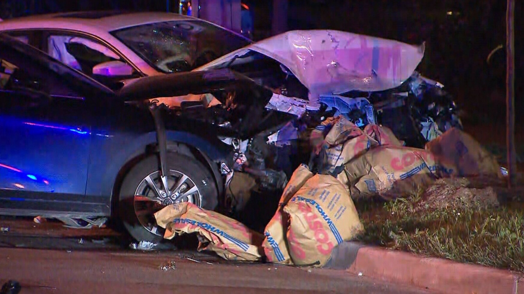 2 injured after car crashes into TTC's Long Branch Loop