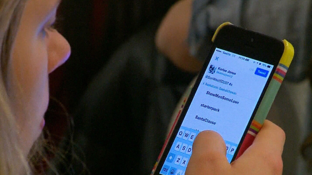 Should Toronto Schools Ban Cellphone Use   Cellphone 1 6730733 