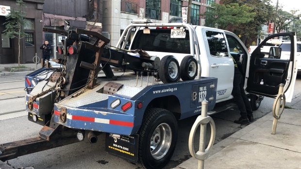 tow truck toronto